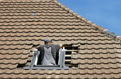 Pose de velux - La Séguinière